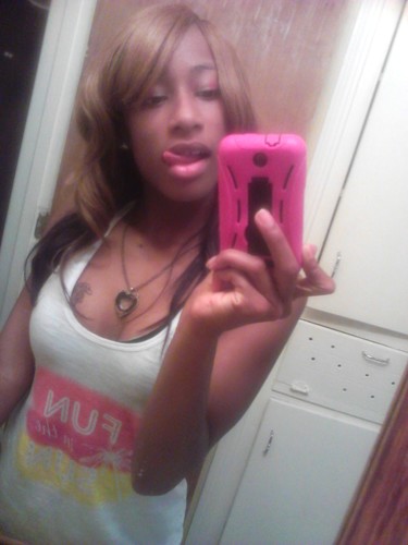 FuCK All Da Twatchkn , Just #FOLLOWMe & My #TWifey @_JustGimmecASHH #TeamRedBones#Capricorn#TeamM.O.D(Money Ova Dick ).#Mention Me, YOU GET A *TWEET* :)