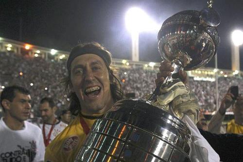 Apenas um Fã Clube homenageando nosso Glorioso Goleiro CÁSSIO RAMOS... Nascido em 06/06/1985 na Cidade de Veranópolis – RS