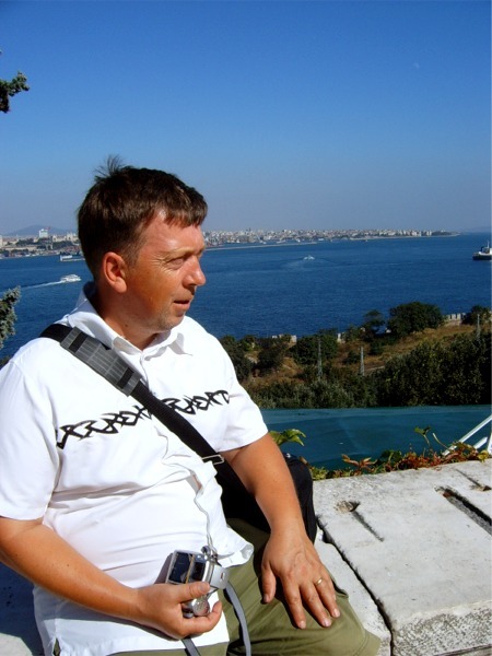 Managing director of Dolly Char (UK) Ltd domestic cleaning franchise company