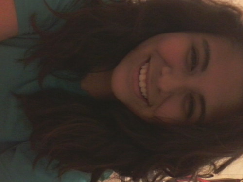 i dont use this account anymore follow me at @PattyAle_R deuces