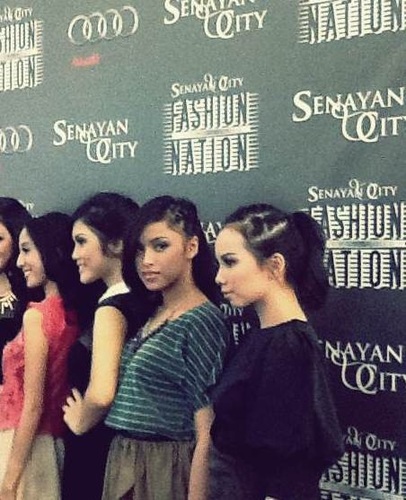 dwitianti's profile picture. 