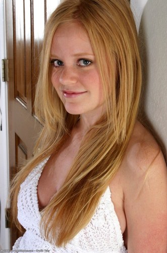 AnneGough's profile picture. 