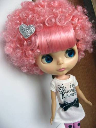 sissizhou1's profile picture. Hope my design will press close to your requirements and standard, follow me, pls!