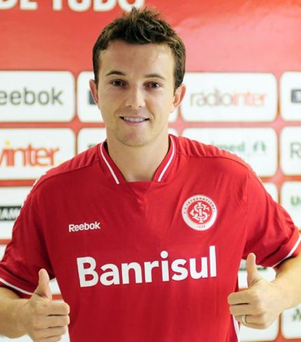 Twitter Oficial Do Atacante Do Internacional Futebol Clube