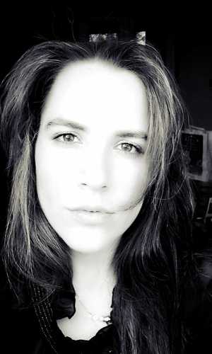 hinoshika's profile picture. Loko u dlaya ngala yo basa u dlaya tiko.