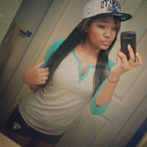 trueblasian's profile picture. I stay away from niggas that could land me in some trouble. 
And I'ma keep it honest. 
I'm so tired of being subtle. Twifey @DollFaceKittyx TOKYO✈HAWAII