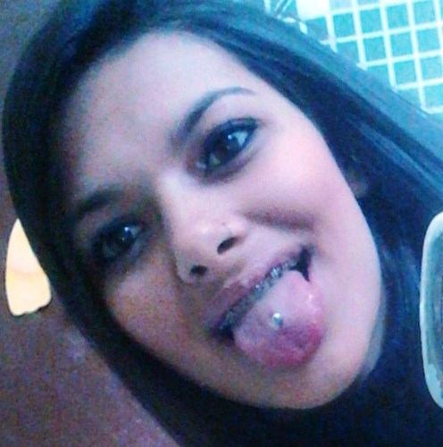 O sorriso é a curva mais bonita no corpo que uma pessoa pode ter :)
