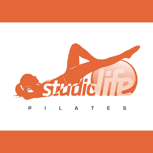Um espaço de Bem Estar com um completo e moderno stúdio de pilates solo e aparelhos. De frente ao mar com soluções inteligentes pensadas para suas necessidades.