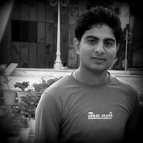 professionally i am an IT engineer and internally a poet,writer and philospher.i like to think a lot and analyse about life and universe....