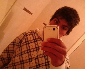 Feio,Chato,Corinthiano roxo,internet,coca cola,doritos,familia,amigos.