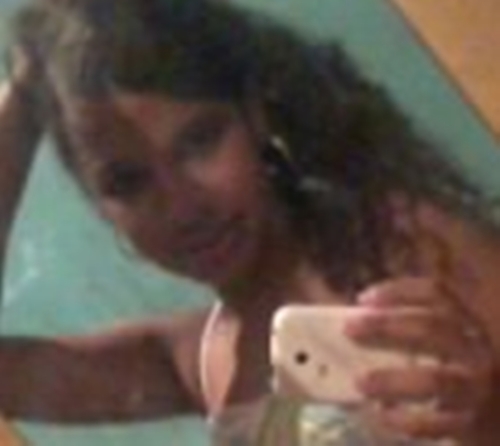 Sou uma menina agradavel,inteligente,e muiito fofa...
