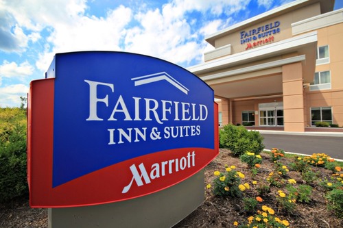 The Fairfield Inn & Suites by Marriott - Huntingdon Raystown Lake Hotel is just minutes from Raystown Lake and Juniata College.