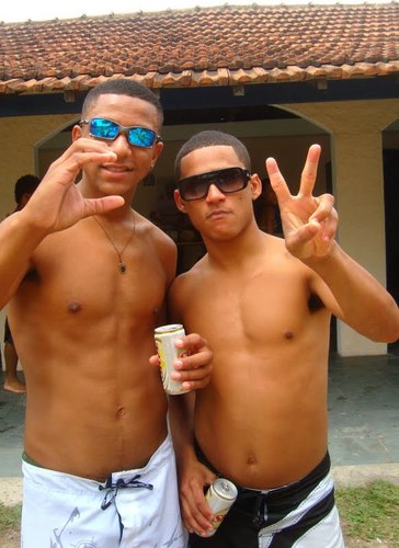 - escorpiano, ta ruim ! 
       Dinheiro&Ousadia SEMPRE