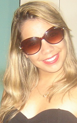 AmandaCarolin78's profile picture. “É difícil esperar por algo que talvez nunca aconteça, mas é muito mais difícil abrir mão quando isso é tudo o que você quer.”