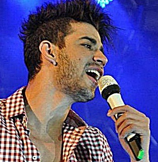 Gusttavo Lima não sabe nem meu nome, mas eu sei quantas vezes eu sorri por ele *-* Dona: @_GabryellaMatos ; Desde: 18/07/2012
