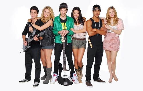 As 6 Pessoas Que Mudaram Minha Vida 
Essas Pessoas Se Chamam 
Sophia Abrahão Micael Borges 
Lua Blanco Arthur Aguiar
Chay Suede E Melanie Fronckowiak