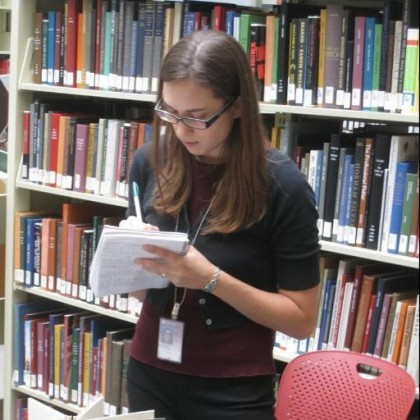 Momma to Theo and Grace, art librarian, Chicagoan