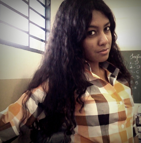 Estudante, rockeira, legal, apaixonada e futura Bióloga! ;D