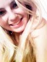 Eu que vivo com α cαbeçα nα luα, com músicα no ouvido e corαção nα bocα :)
Me Seguee logo, vaaaaai *-*