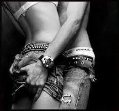 Lo mas rico de este mundo el SEXO.
Vaginal, Oral y ANAL!!! 
Si tienes quien te cumpla tus caprichos eres el HOMBRE mas ofortunado.