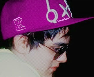 :) Primeiro e unico FCO com esse nome! (: .. @luansantana / since: 20/ 11/ 2011/ ) Luan Seguiu.. __/__/__) /
parceria com @FC_LuanS_Gatoso
