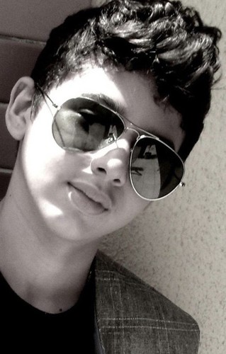 Pizza,Chocolate,Amigos,Jesus,Família,Facebook,Twitter,Skype ... E vc ?? http://t.co/IwJbrYOE03…
