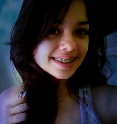Não ligo que me olhem da cabeça aos pés..porque nunca farão minha cabeça e nunca chegarão aos meus pés.
Bob Marley