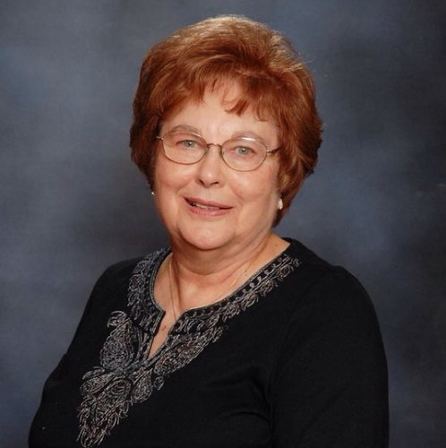 therealhousemom's profile picture. I got 180 problems, and they're all bitches. #toptier