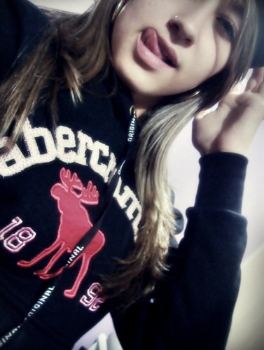 posso nãao ser perfeiita .. mas sei que miinhas imperfeições me tornam única ;)