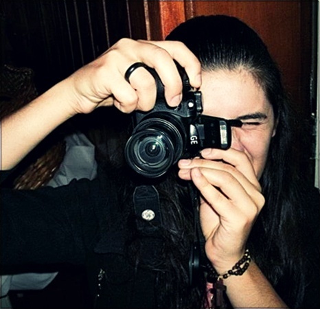 Loading ...
... sou boneca, sou palhaço, Ponto de Interrogaçããoo ♫