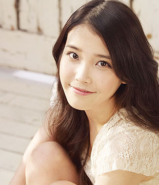 IUを応援しています☆　アイユーちゃん大好きヾ(=^▽^=)ノ　たくさん情報を流しますので、フォローよろしくお願いします！