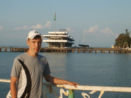 yarik331's profile picture. 