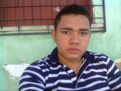 sou um cara que gosta de fazer novas amizades