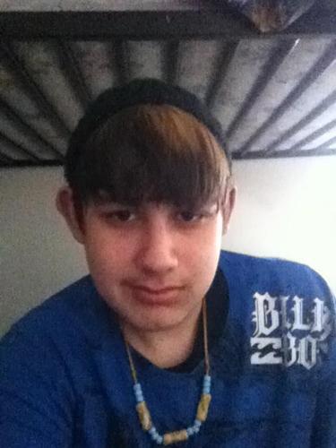 I like Singing, Rapping, MTK and Hopsinand Funk Volume,  I have Brown hair browns eyes and I'm 6'3