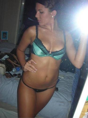 SEXIEST_MILF's profile picture. 