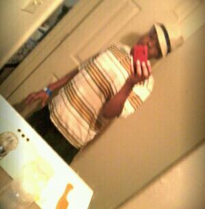 im single... attractive..... follow me and i follow back #TeamFollowBack & @ instragram @_playboi_tez #ArmyOfOne and follow my friends @_latajahx3_ ,@rismaa
