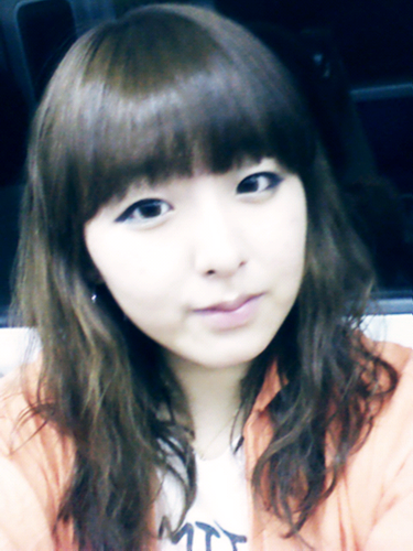 uenseu's profile picture. 여대생/성당/아르바이트/학원/쇼핑/데이트/꽃/화장품