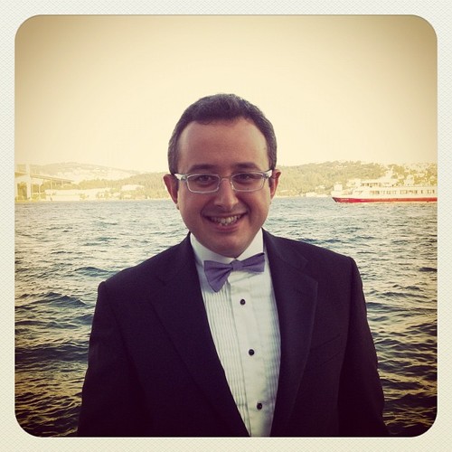 Management Consultant specialized in #Digital #Change #Dynamics #Strategy #IA #UX #UI