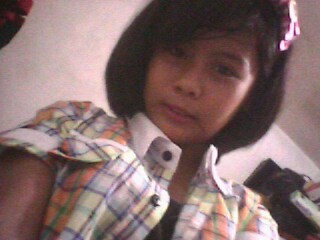 akoh po si maryjaneÜ Gadia....... mabait, cute, mapagmahal, at higit sa lahat laging broken hearted!!!! hahahahhaha _