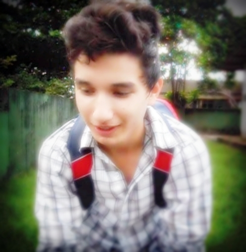 - Dios, Familia, paso libre, TKE ♥, 15, # FAN @DaviidAST, Electrónica, Busco Tengo la humildad # como aliado fuerte.