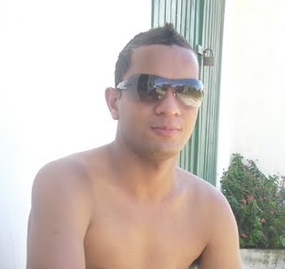 Nαo importα o quє єu diigα,
Vocє irα vαlorizαr pєlo quє vê,
julgαr pєlo quє ouviu
e opinαr pєlo quє conhєcєu (!)