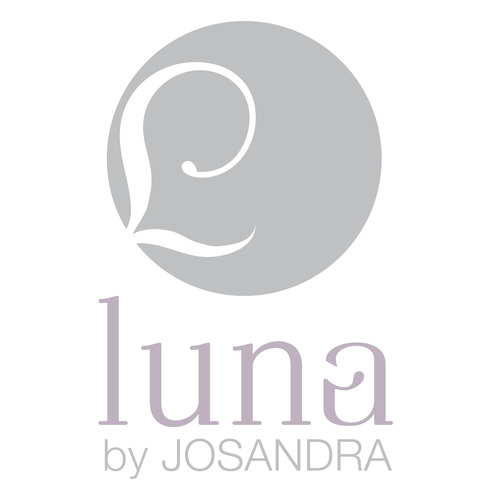 Luna by Josandra is the namesake collection of designer Josandra Armillas. The brand is characterized by feminine, fluid styles with surprising details.