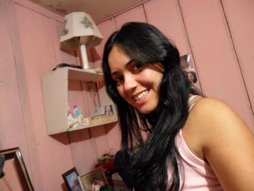 SANTISTA,sagitariana,18anos,curso Magistério,AMIGA sincera...
FAMILIA é tdo pra mim!...O resto ficará sabndo qndo me seguir. Sejam bem Vindos!!!