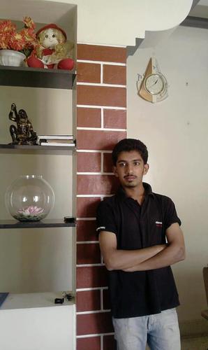 i'm very cooool nd friendly .........listening songs nd likes roam outside....