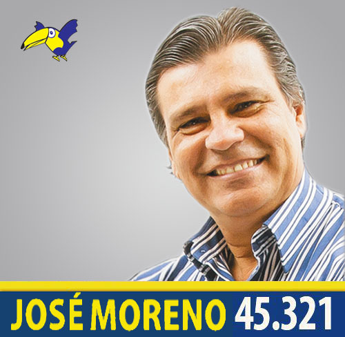 Casado e pai de 2 filhos. Administrador, pós-graduado em política PUC-SP. Líder na igreja Comunidade da Graça da qual faz parte há mais de 20 anos.