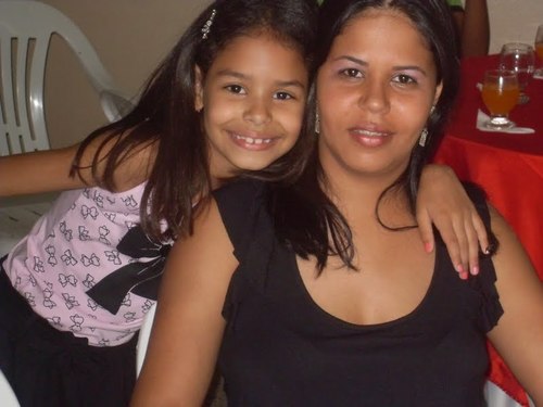 EU(EMILLY)E MINHA MAE LEONOR