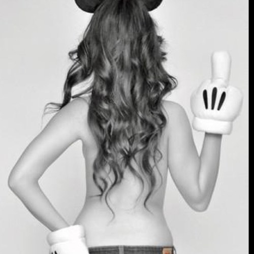 angeestoy's profile picture. wrestling with the crazy people