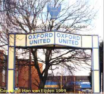 Im an oxford fan, i live in Bletchley says it all.