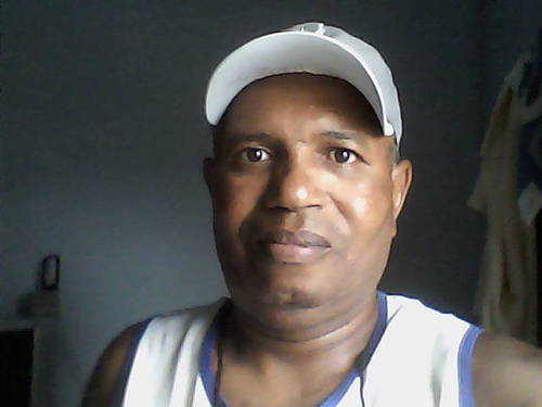 sou uma pessoa q gosta d musica e leitura e programas variados.