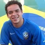 Sou feliz,brincalhão e divertido